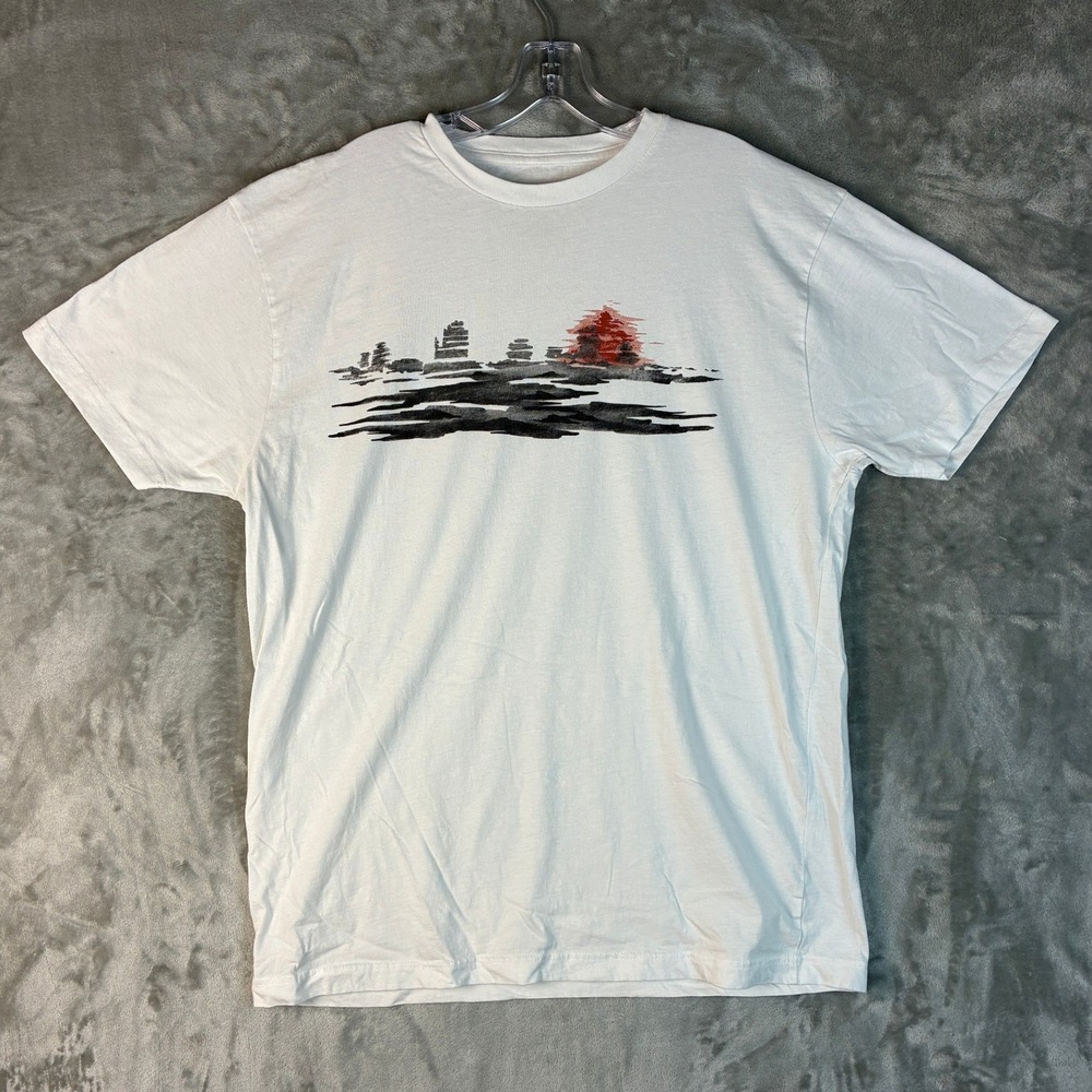 Vestige Mens XL White Graphic T-Shirt Artistic Pagoda Brushstroke 100% Cotton